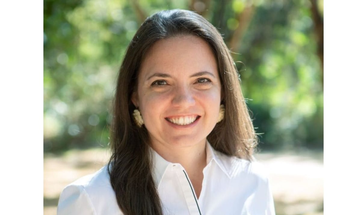 Tourism researchers celebrate Jaqueline Gil at Embratur